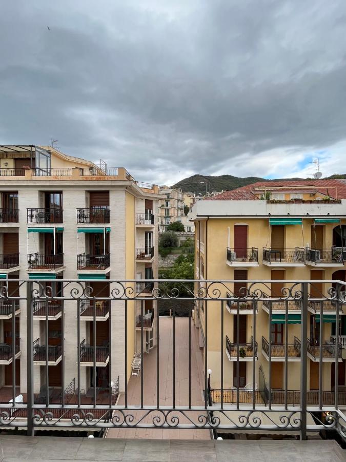 Casa Vintage Apartment Аласио Екстериор снимка